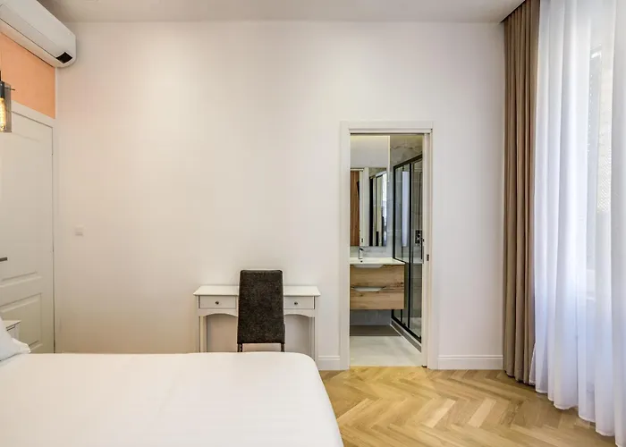Vatican Eagle Apartment
